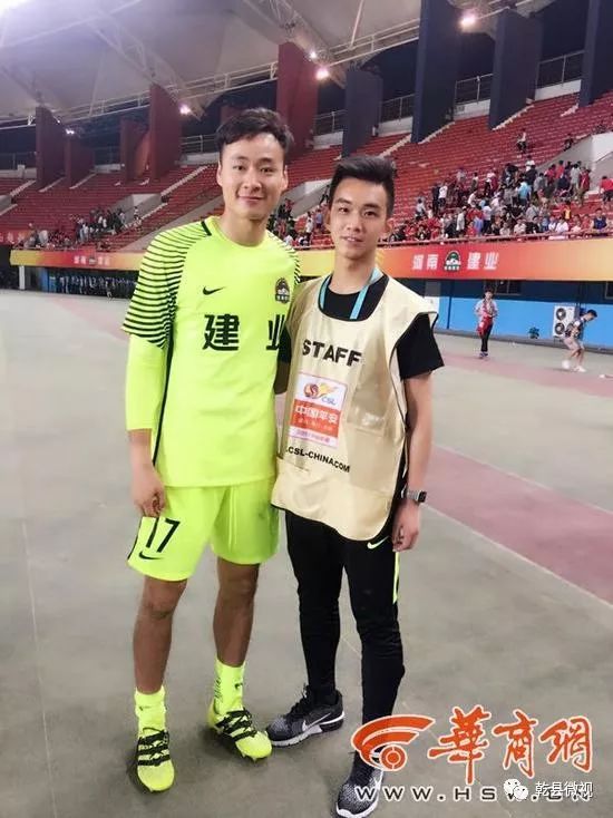 17岁足球试训,11岁青少年足球比赛