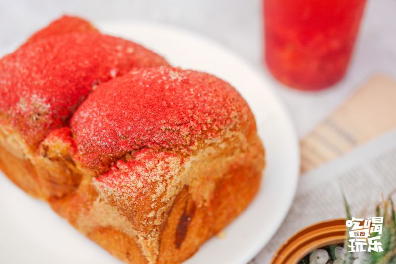 精致ins风空间，罗森尼娜在长沙IFS开了一家美到炸的品牌印象店