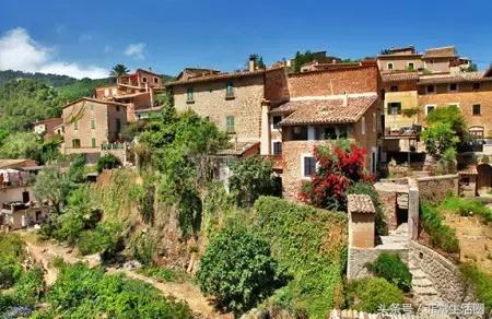 在菲律宾首都买一套房的钱，去别的国家可以买点啥……