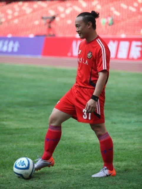 很多明星熬夜,世界杯陈奕迅和鹿晗