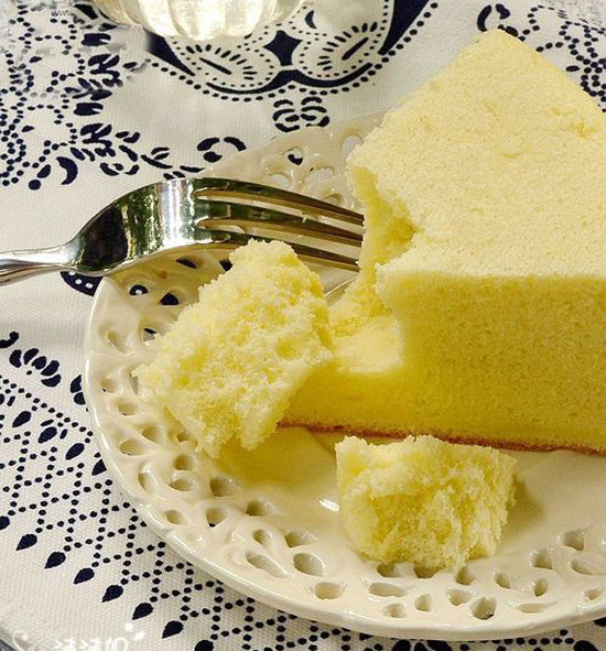 电饭煲蛋糕零失败的家常做法教程,电饭煲蛋糕的家常做法教程