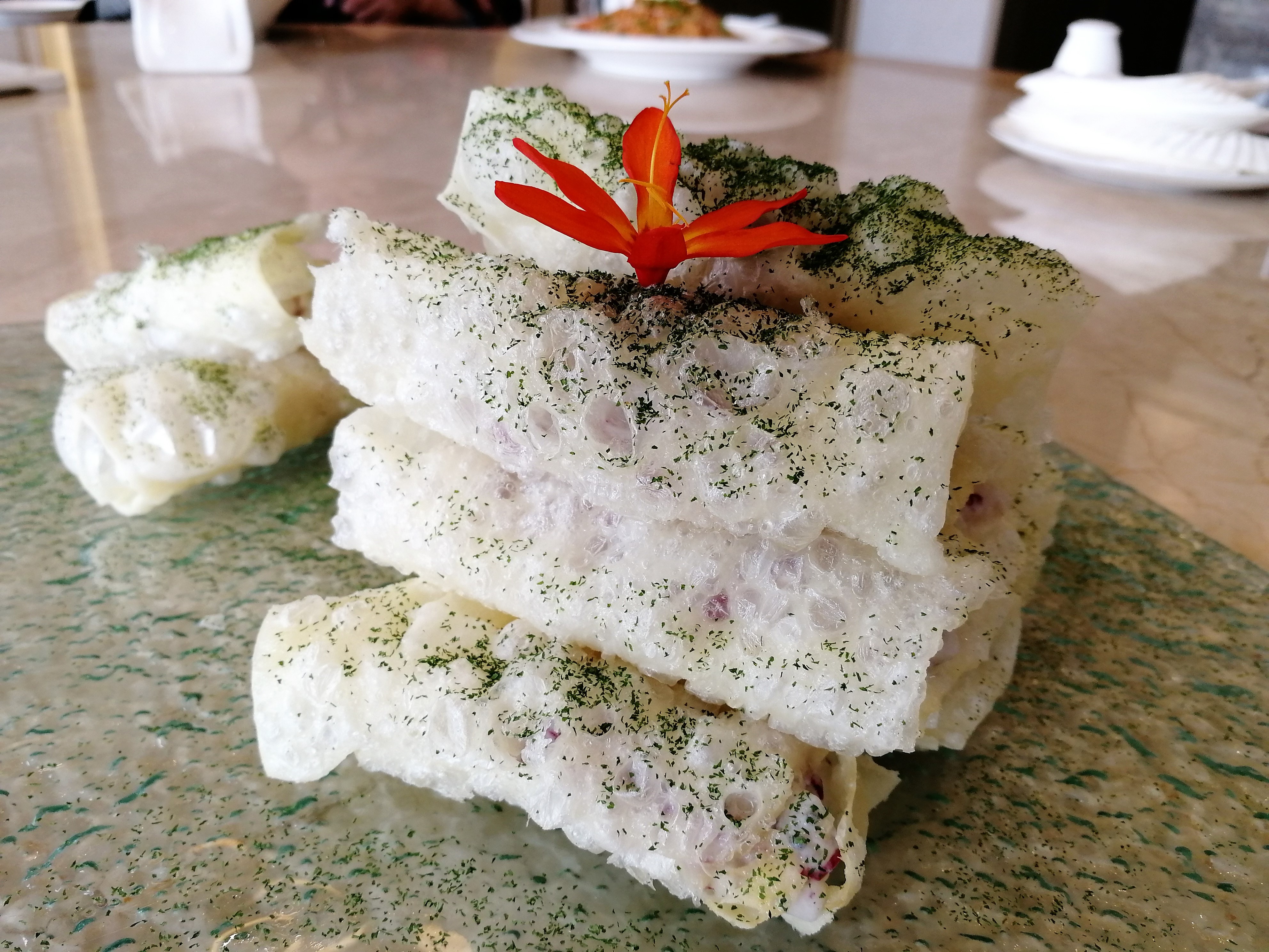 看花海，泡温泉，吃美食，周末就来这里！