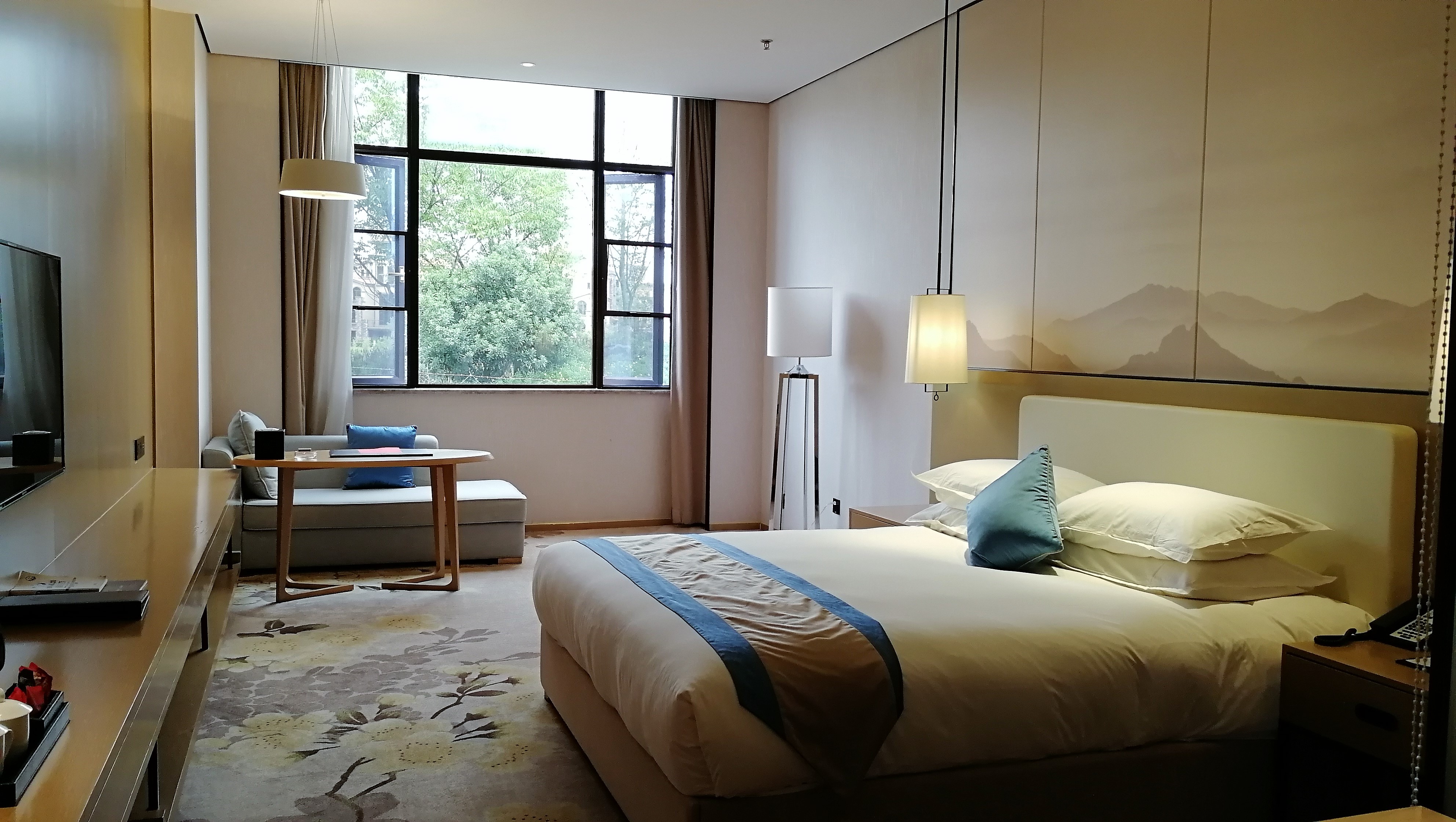 看花海，泡温泉，吃美食，周末就来这里！