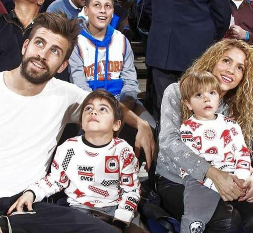 c罗梅西内马尔情感关系图,c罗哈利法塔