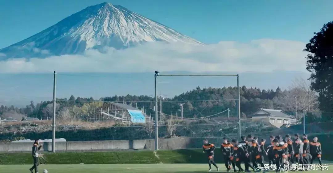 日本队淘汰中国队反应,日本队淘汰国乒队反应