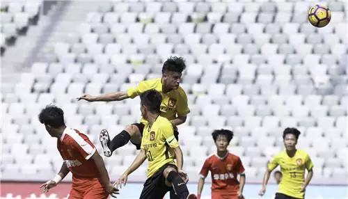 19岁恒大新星谭凯元,广州恒大谭凯元