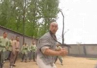 世界杯正火热却美中不足？那你看过樊少皇的“功夫蹴鞠”吗？