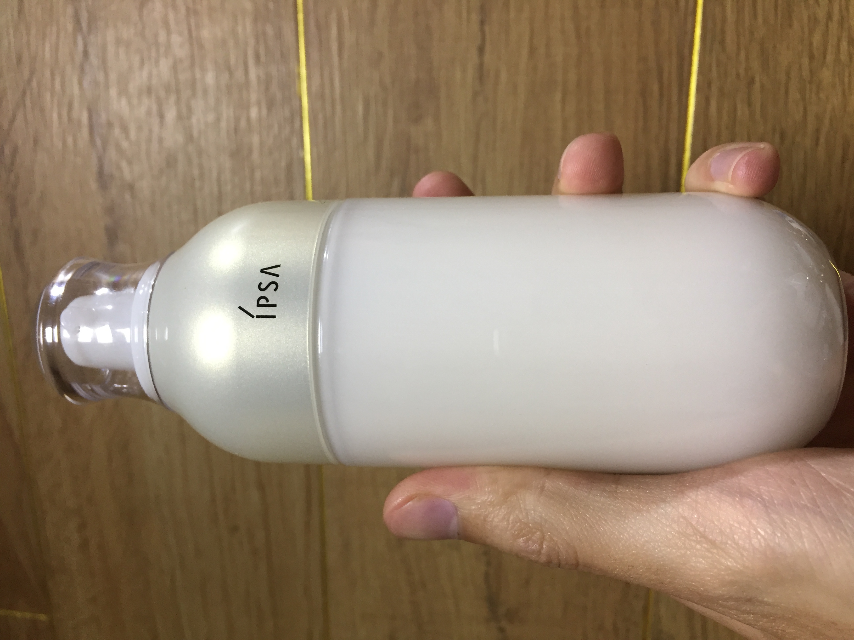 茵芙莎自律乳怎么选,茵芙纱敏感肌乳液