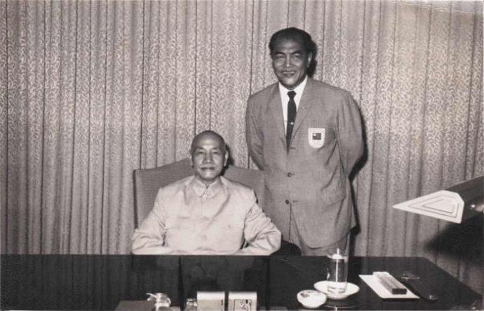 鍥借冻浜斿ぇ鐞冪帇鏄皝,鍒獋鍥借冻