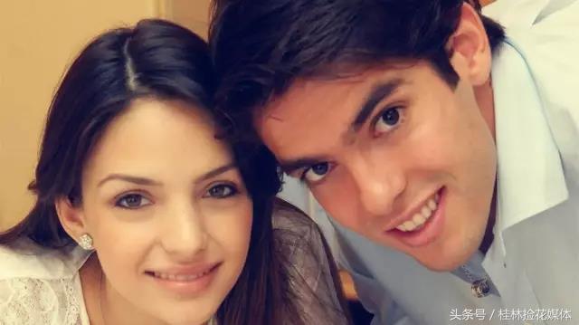 关于足球的爱情：贝克汉姆和维多利亚这对“天作之合”