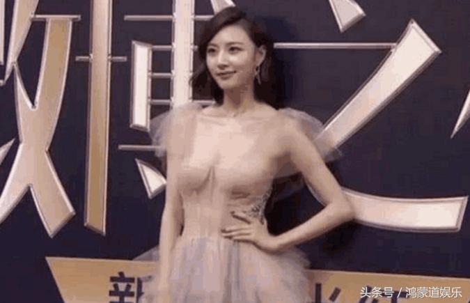 陈雅婷出席裸色裙,陈雅婷吊带裙