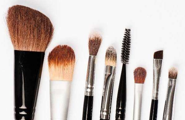 化妆刷可以买便宜的吗,几十块钱能买真的化妆品