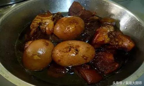 卤师傅卤水发黑怎么办,怎样去除卤菜的卤水味