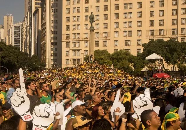 巴西世界杯光辉岁月,万人瞩目的世界杯