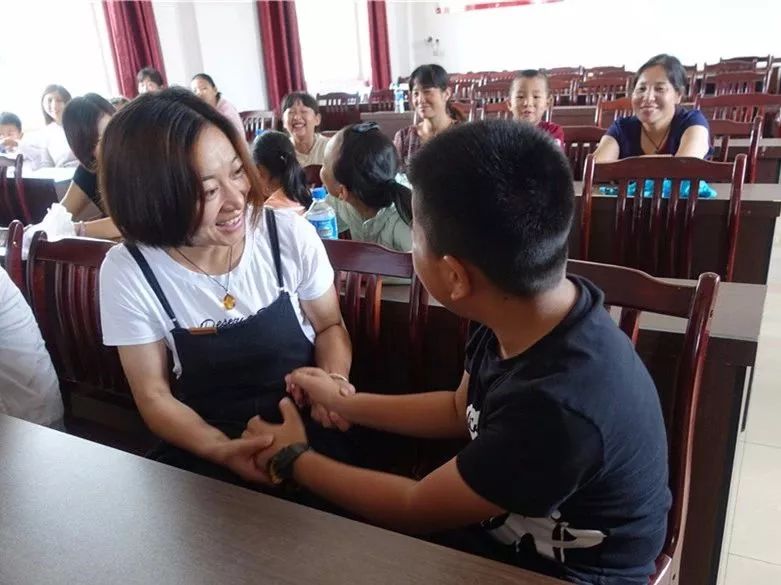 亲子阅读促进家校共育,亲子阅读洛龙区