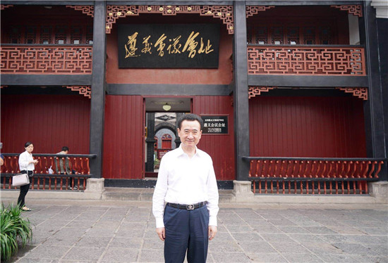 王健林玩足球投了多少钱,王健林玩足球是哪一年