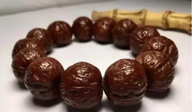 当文玩崛起的时候,文玩核桃下一个崩盘品种