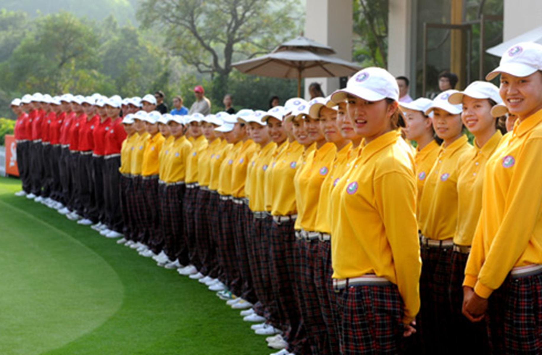 足球比赛为什么有球童,足球比赛有哪些小孩