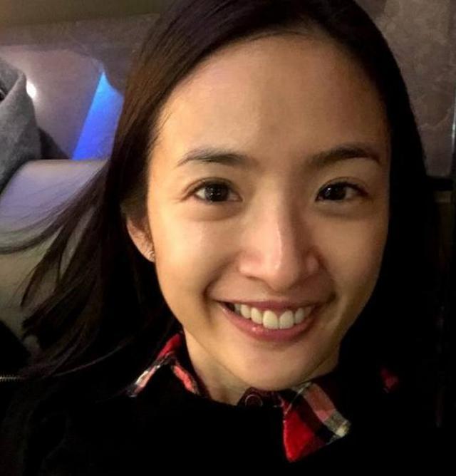 大小s两姐妹照片,大小s的两个姐姐