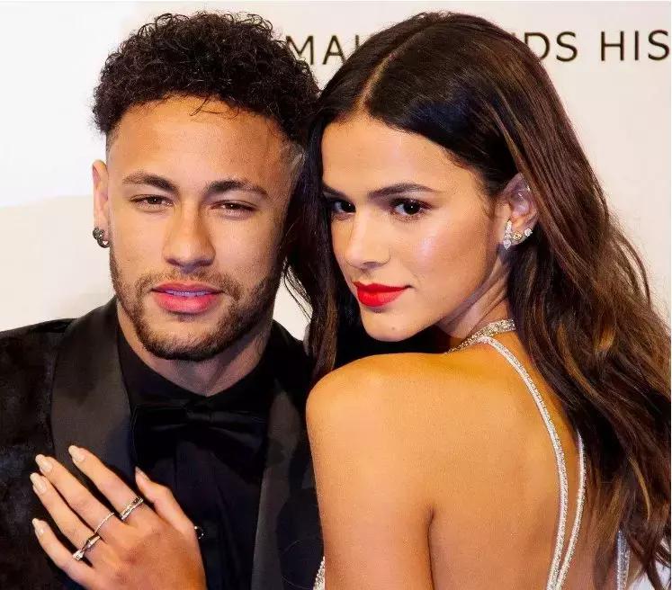 世界杯法国太太团来袭,世界杯太太团挑战你的荷尔蒙