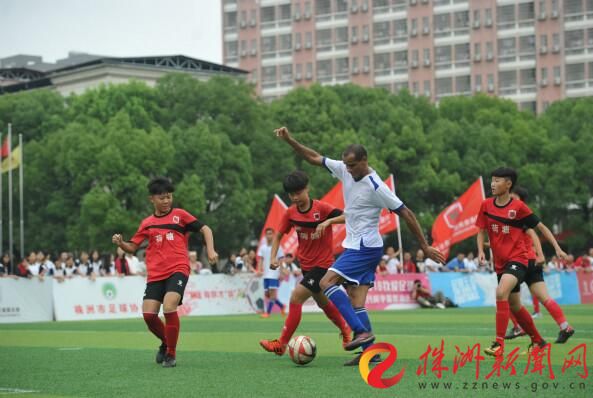 閲岀摝灏斿韪㈢悆,閲岀摝灏斿瓒崇悆姣旇禌