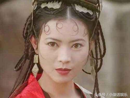 成龙曝光娱乐圈的内幕采访,成龙要爆料的娱乐圈之谜