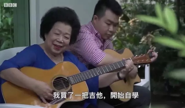 报吉他课和自学吉他的区别在哪儿,学吉他一定要上吉他班吗