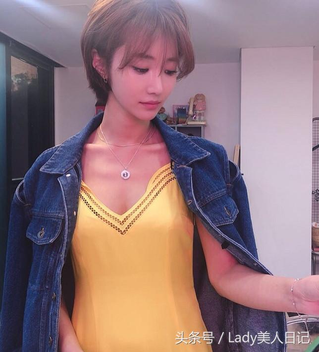 高俊熙黑色连衣裙,高俊熙短发紧身裙