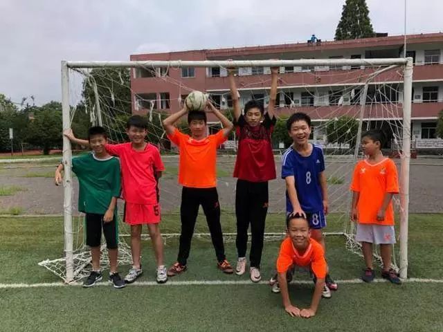 诸暨小学足球队,诸暨小学篮球队