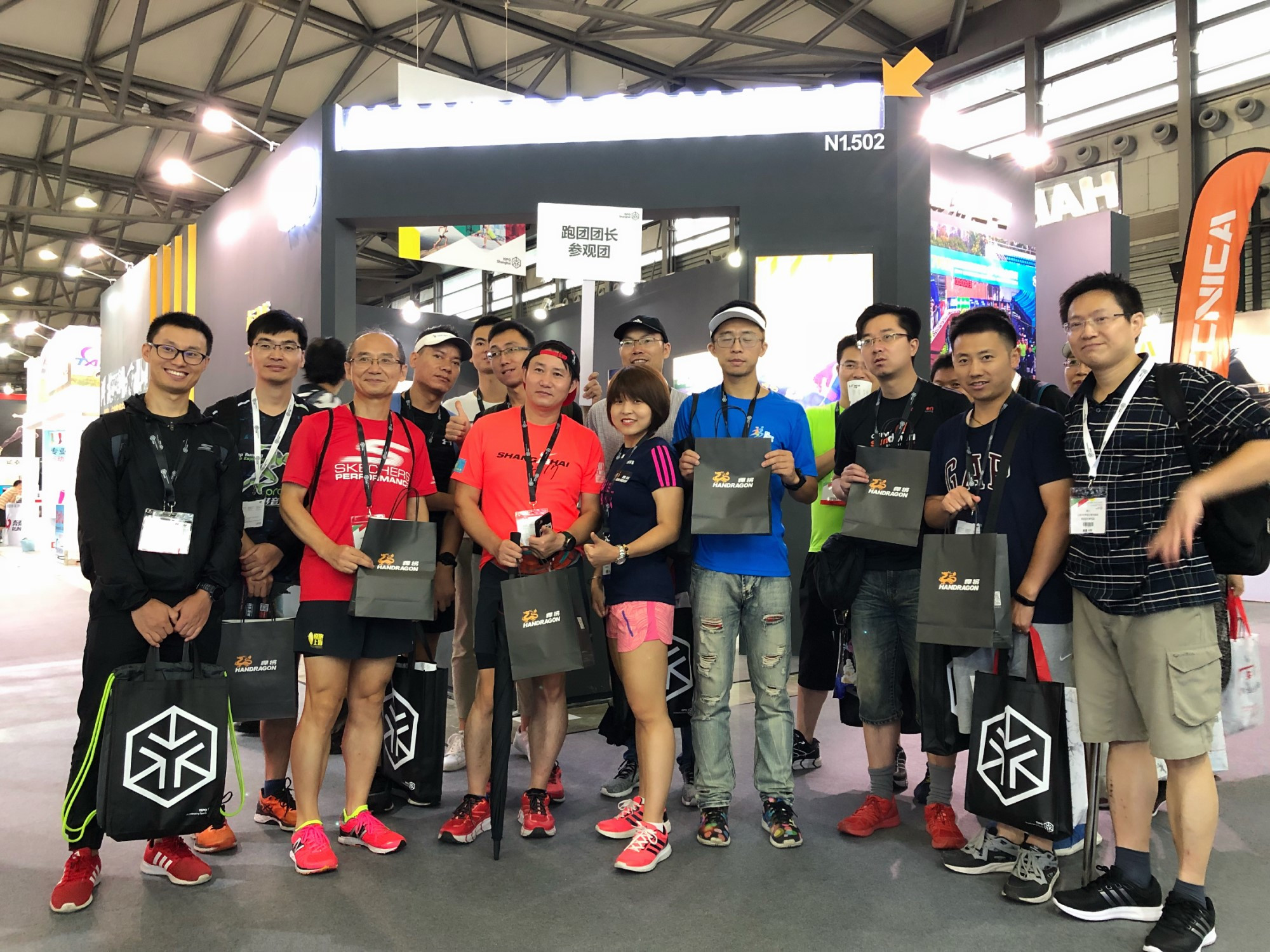 国内分类运动袜领导品牌悍将｜ISPOShanghai2018展会现场盛况