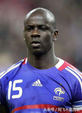 足坛十大边后卫,足坛转会费最高的十位边后卫