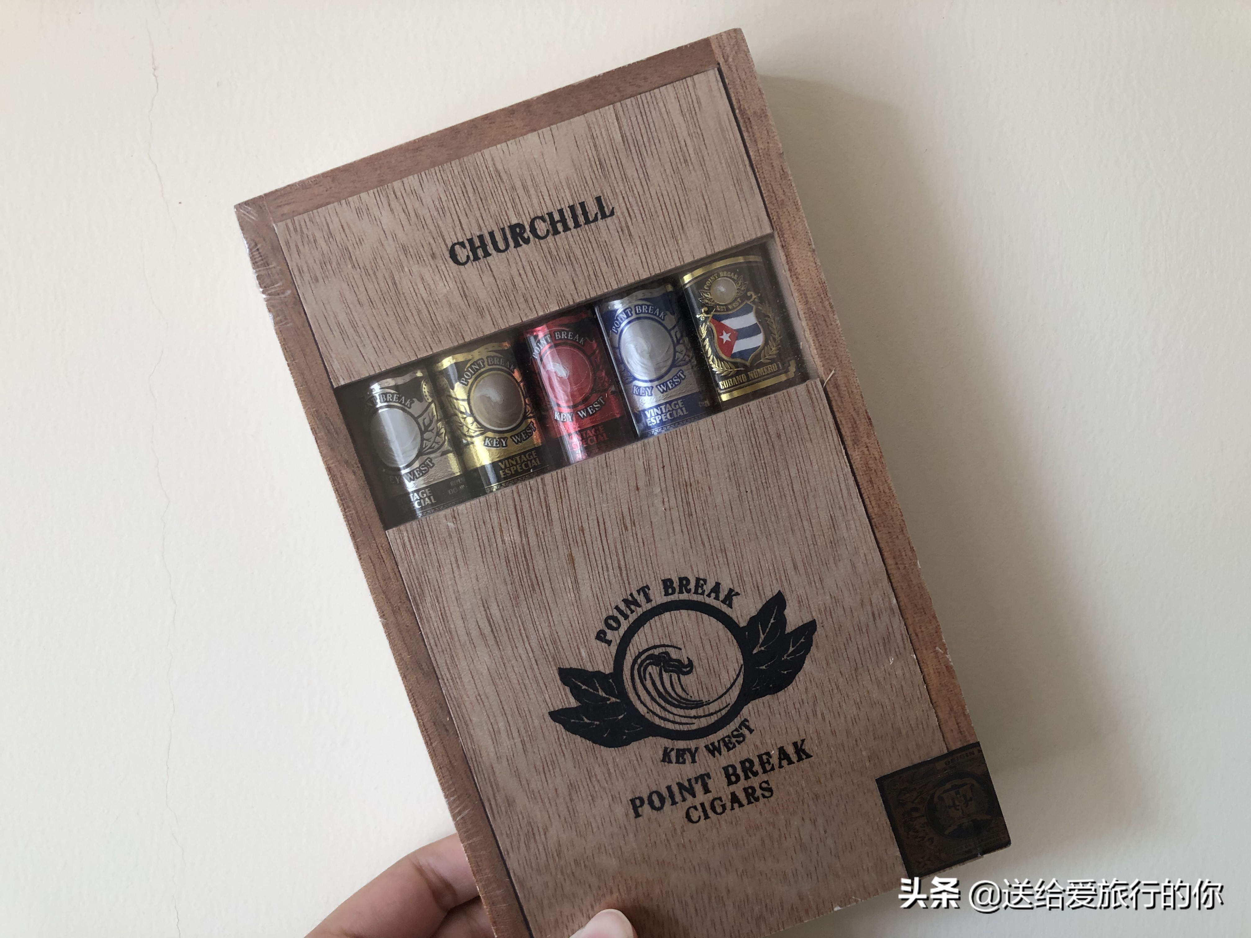 一支香烟飘在空中,一支烟去环游世界