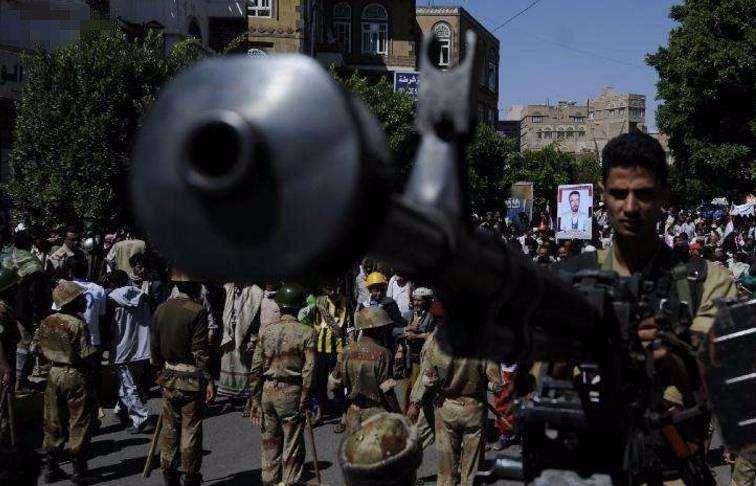 沙特联军启动黄金胜利作战计划：第一个冲进城里，奖励一亿美元