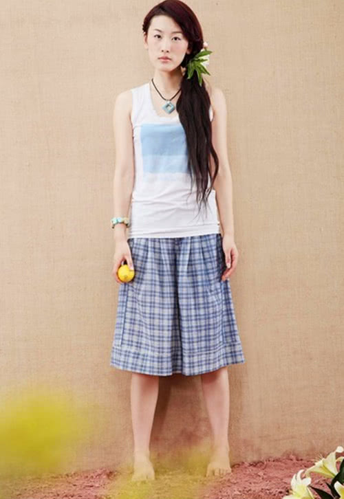 夏天hold不住短裙？这几款裙裤让你放心穿出门，不减俏皮可爱