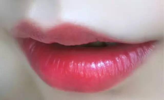 超级显白红色口红,国货口红显白学生