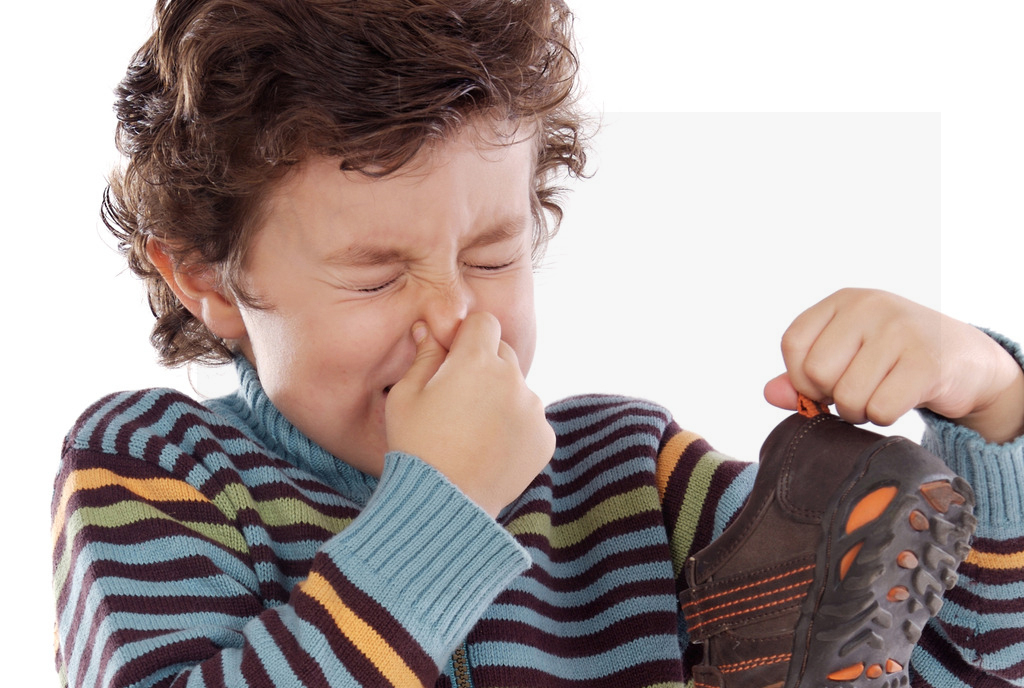 为什么拖鞋穿久了会臭怎么处理,拖鞋穿得有点臭有什么好的办法