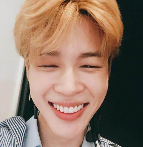 防弹自拍答谢粉丝，闵玧其变“猫猫脸”，朴智旻澄清“秃顶”谣言