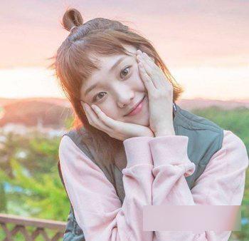 适合圆脸女生狗啃式短卷发,大脸圆脸狗啃式短发发型女