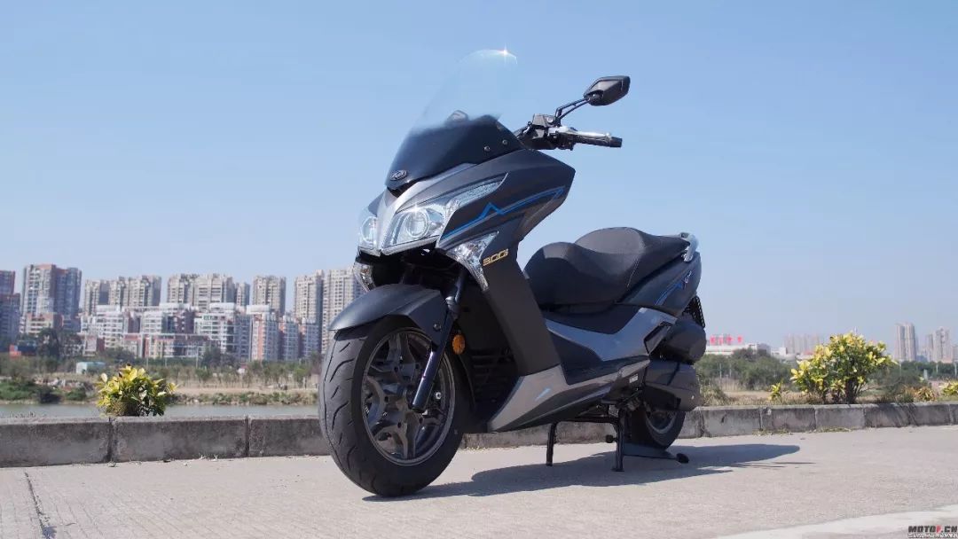 买了踏板后应该再买什么呢,买了踏板摩托车的感受