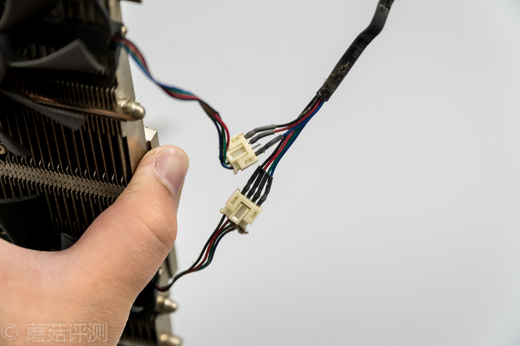 更换新显卡后风扇转得特别厉害,七彩虹gtx9602g显卡换风扇