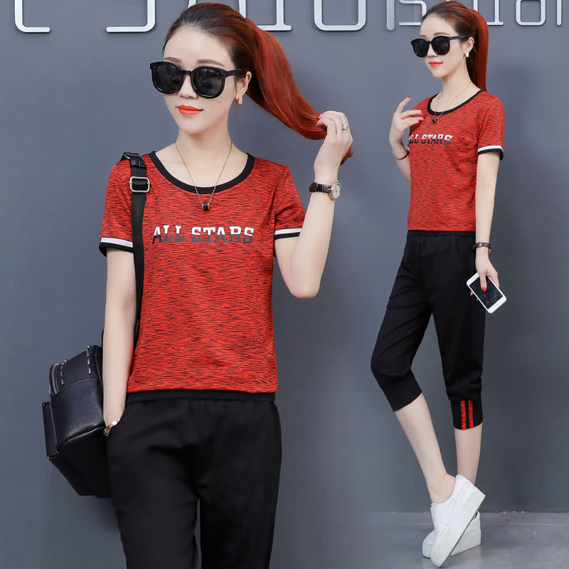 夏天穿的新款时尚洋气短裤套装女,流行穿搭夏天气质套装推荐