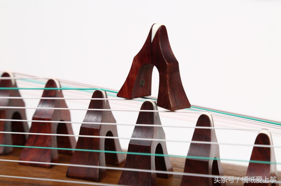 古筝入门买什么古筝合适,初学者到底买什么古筝比较合适