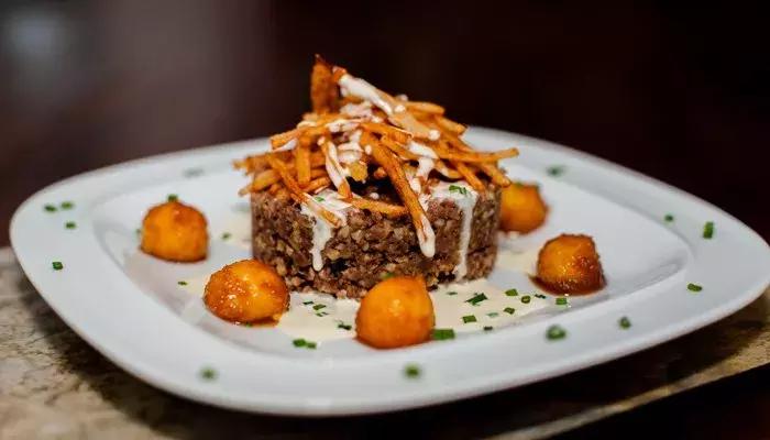 足球每日三道硬菜推荐,足球十大必吃美食