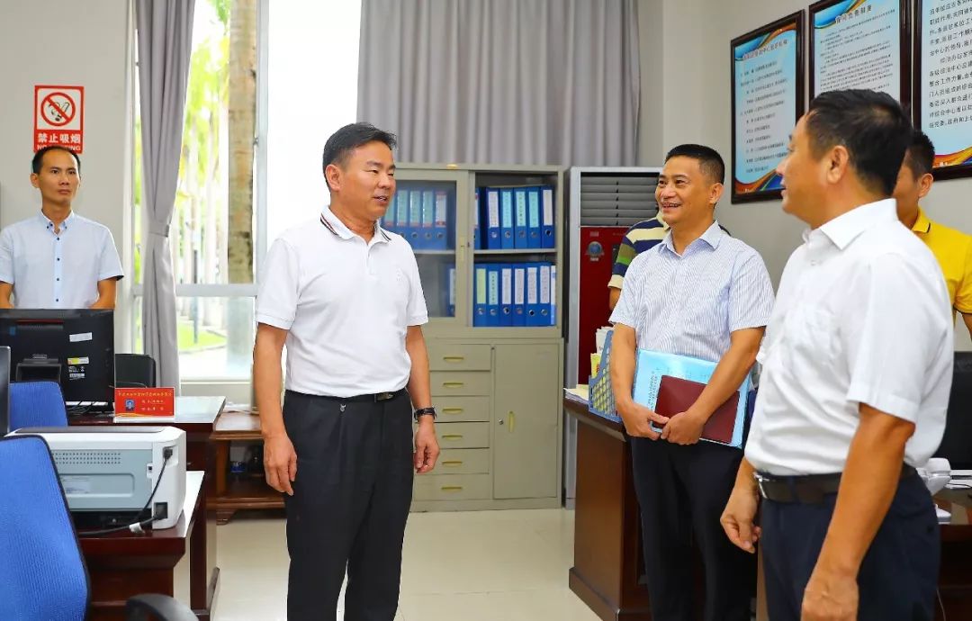 肖杰：创新维稳工作机制确保全省社会大局稳定