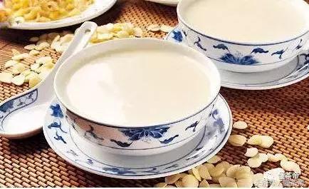 红楼梦里提到的茶最多是什么茶,红楼梦里的茶是什么茶