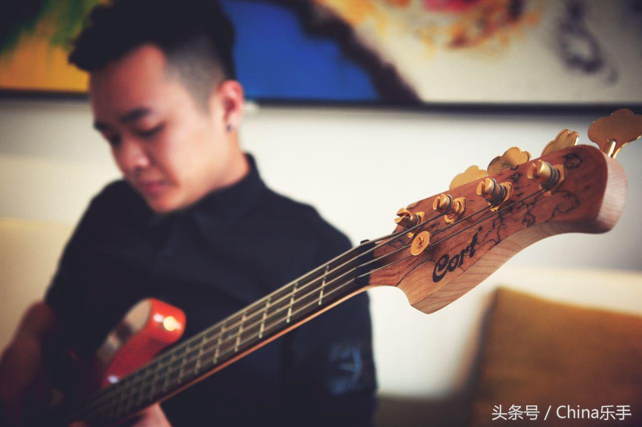 贝斯在乐队中,乐队的贝斯真的可有可无吗