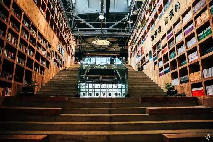 武汉室内凉快玩的地方,武汉夏日清凉的地方