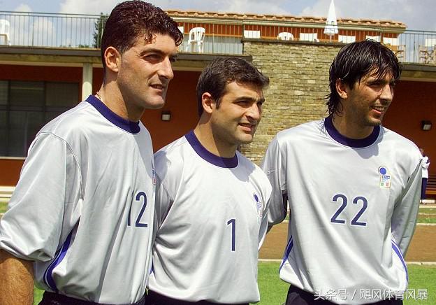 世界杯哪支球队带了4个门将,这届世界杯哪个队门将最出色