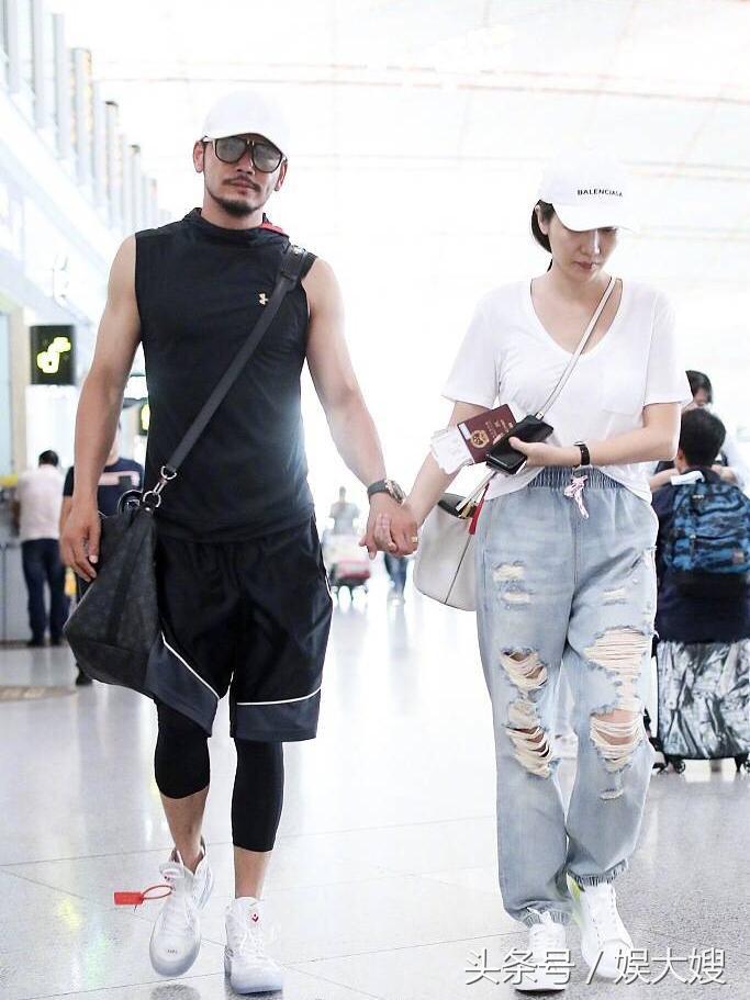 杨烁王黎雯牵手视频,杨烁近照曝光