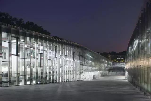 引爆政坛，罢免总统！凭什么它是亚洲第一名门女校？